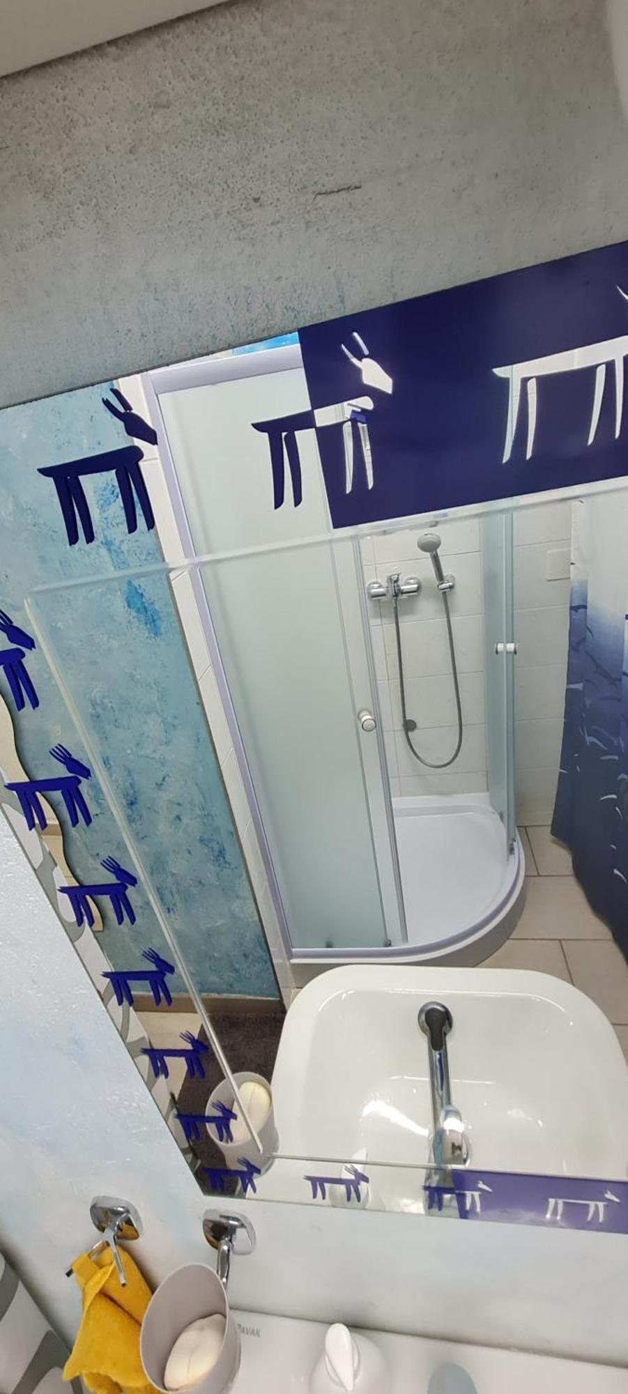 Lesce Hostel Luaran gambar